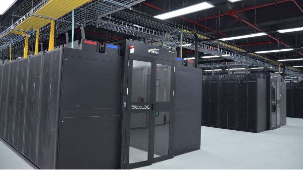 機房建設指南：從工程實施到維保與搬遷改造